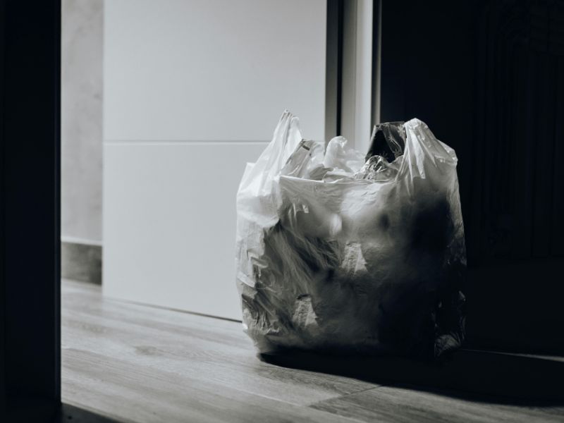 La costumbre invisible de la miseria cotidiana
